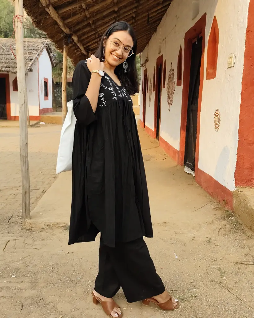 Blk Emb Cords (5).webp