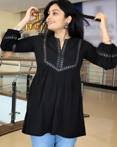 Black Laced Cotton Tunic Top 